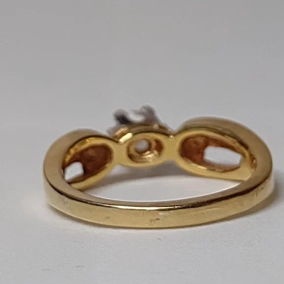 Vintage Gold Tone And Clear Stone Ring Size 5.75 - Picture 8 of 14